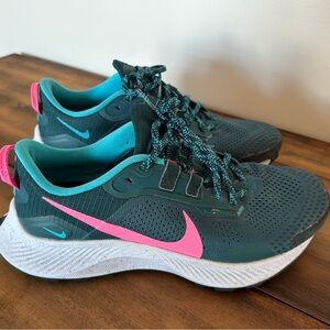 Nike Pegasus Trail 3 - W size 7